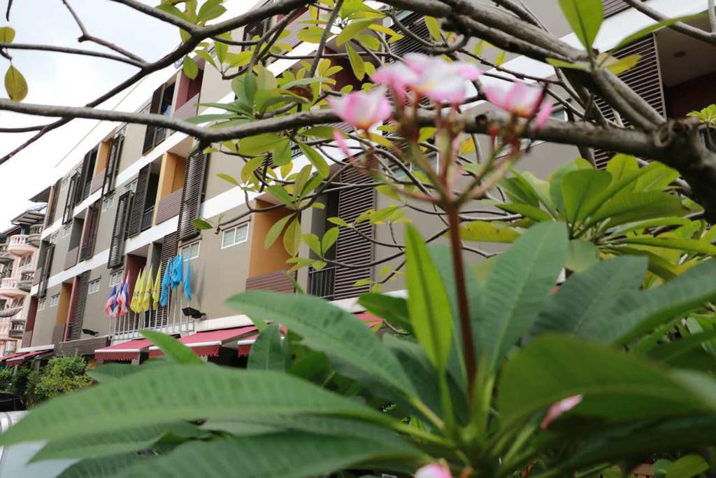 Namnon Place Nonthaburi Luaran gambar